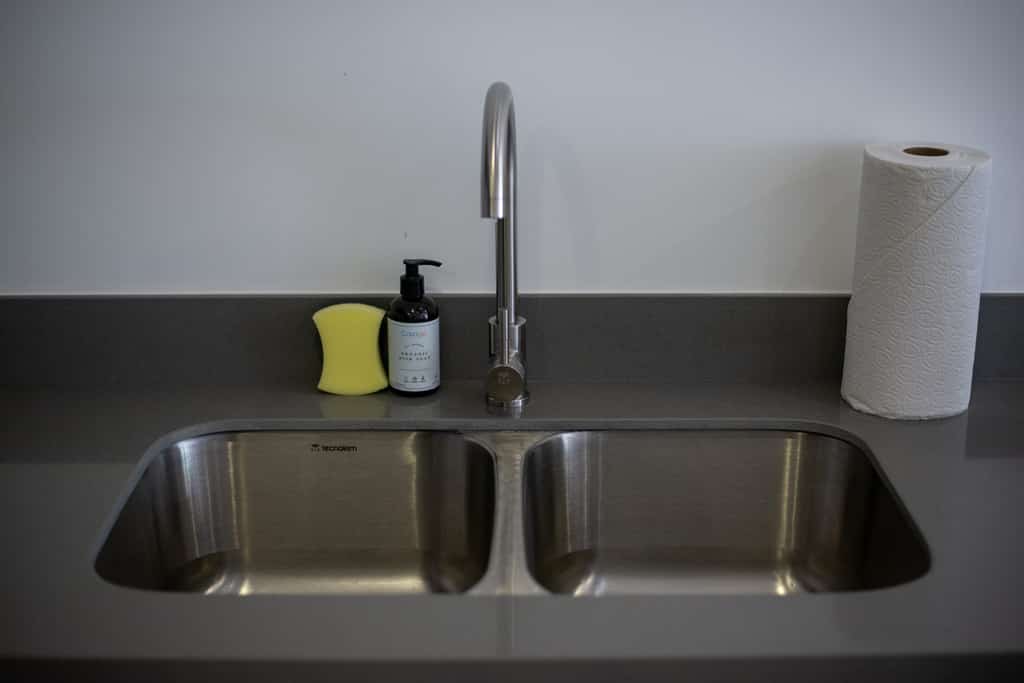 Warm Tropical 2BR | Private Jacuzzi & Patio By Casago