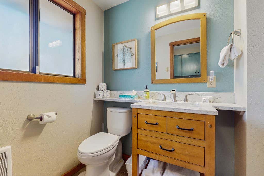 Dog-friendly cabin with pool, sauna, private hot tub, & great deck