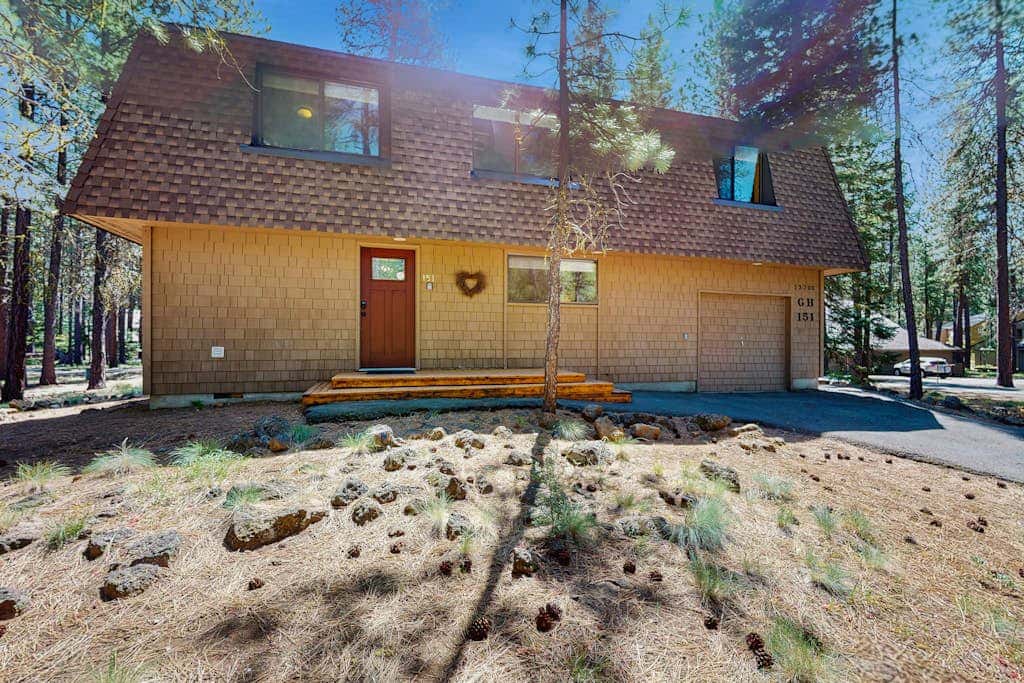 Dog-friendly cabin with pool, sauna, private hot tub, & great deck
