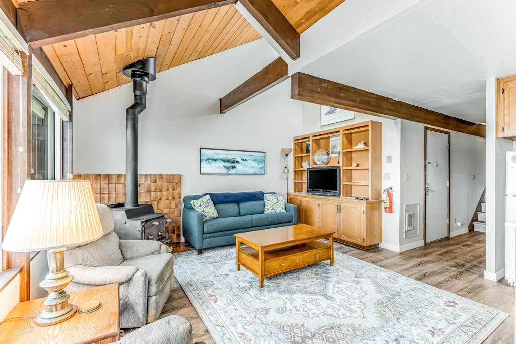 Private Bayfront Home with Fishing Dock - Dogs Welcome