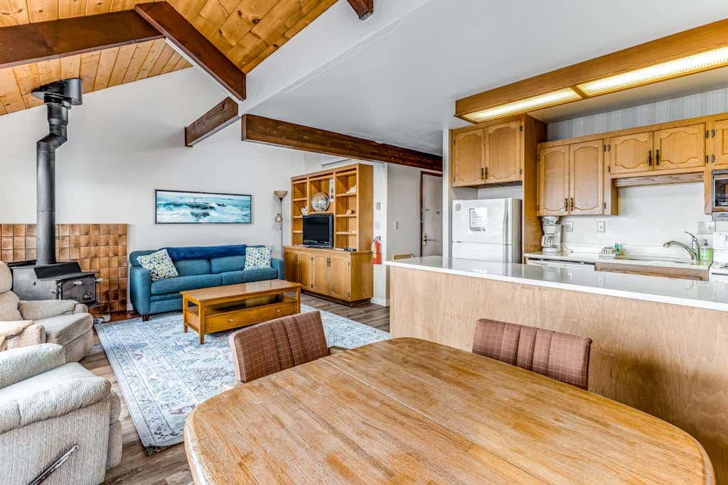 Private Bayfront Home with Fishing Dock - Dogs Welcome