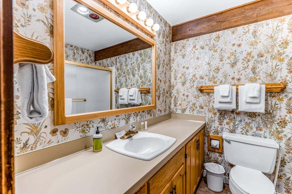 Private Bayfront Home with Fishing Dock - Dogs Welcome