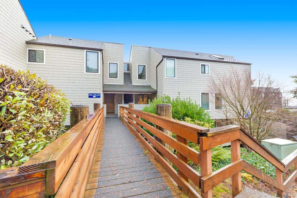 Private Bayfront Home with Fishing Dock - Dogs Welcome