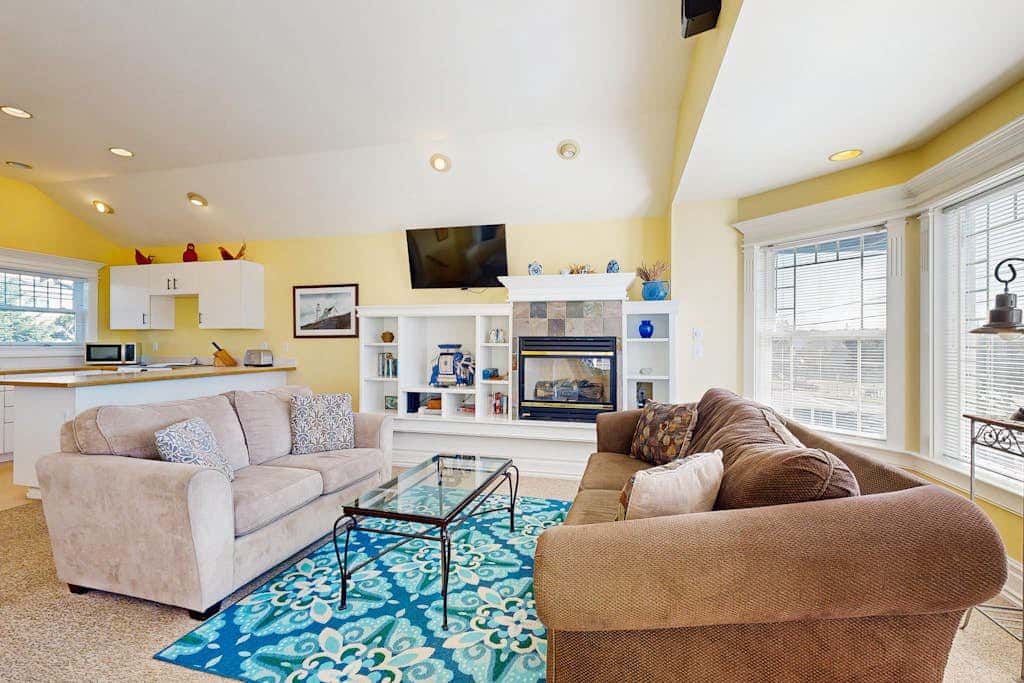 Ocean-view home with private hot tub, fireplace & grill - walk to beach