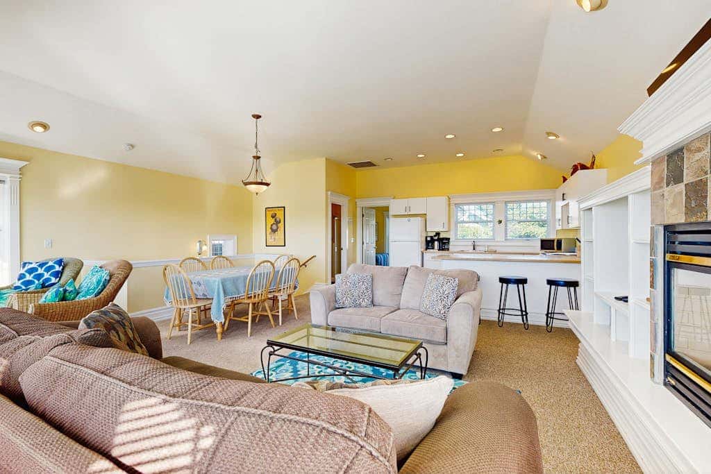 Ocean-view home with private hot tub, fireplace & grill - walk to beach