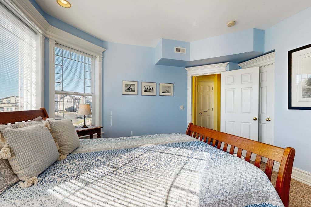 Ocean-view home with private hot tub, fireplace & grill - walk to beach