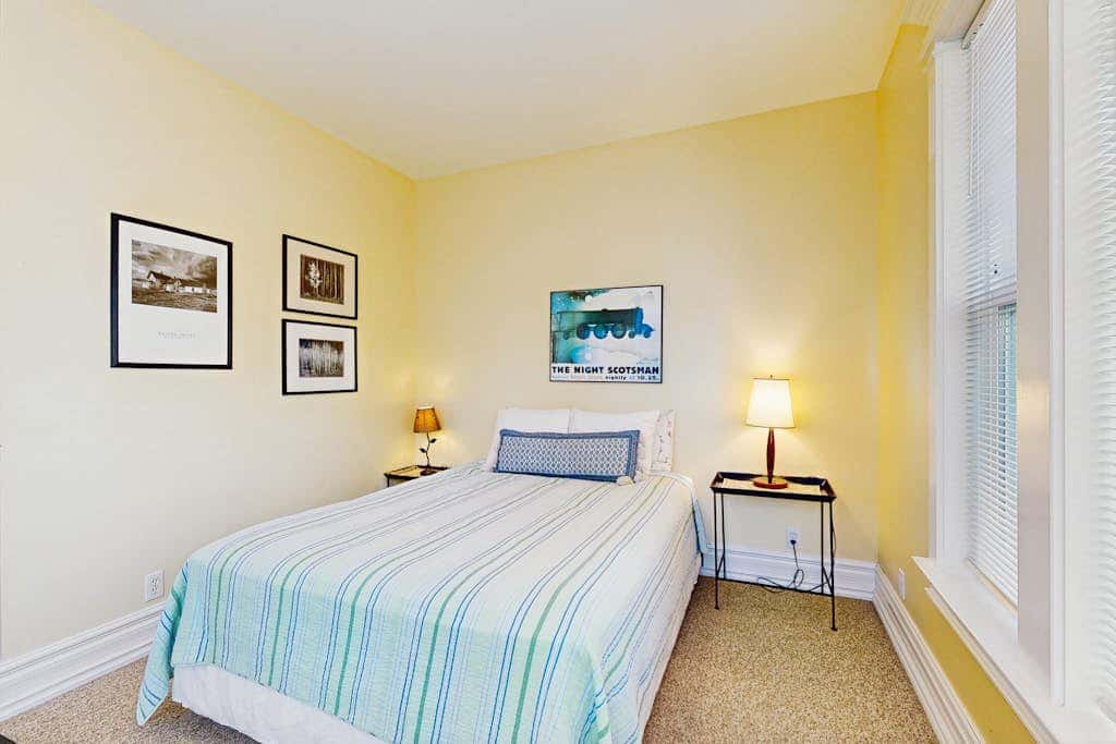 Ocean-view home with private hot tub, fireplace & grill - walk to beach