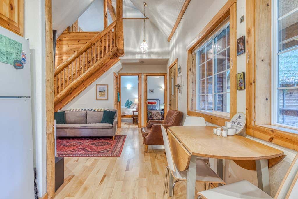 Dog-friendly cabin with deck, fenced yard, game room, & hot tub