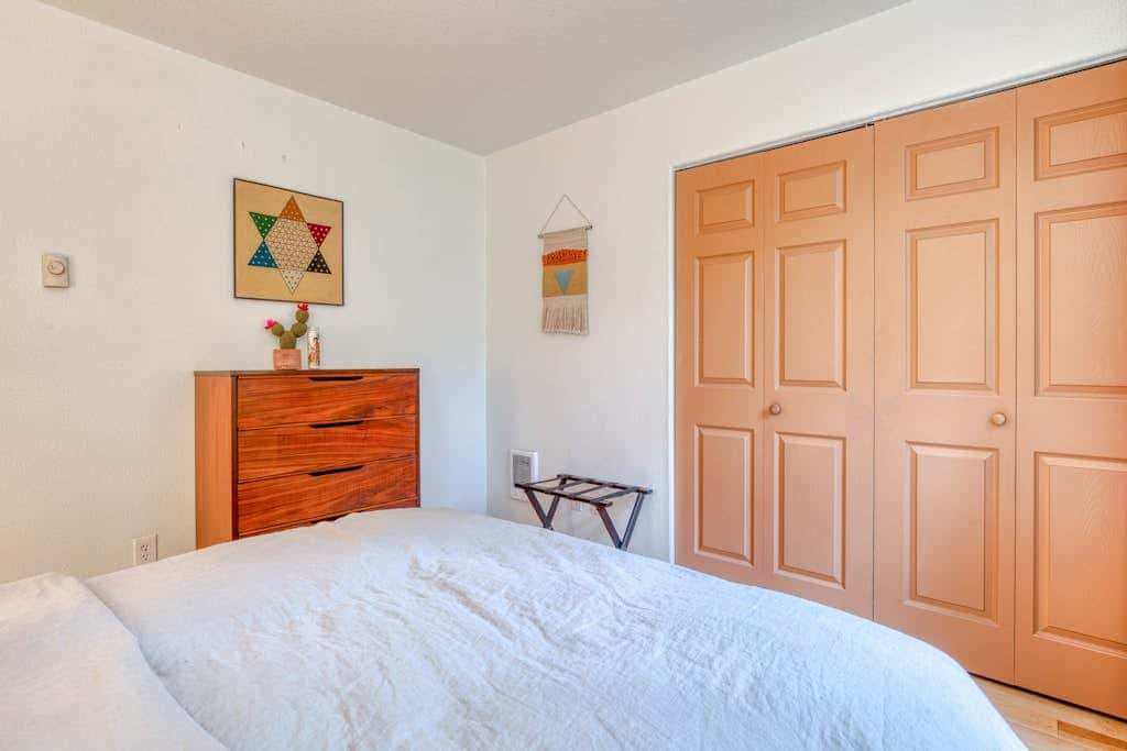 Dog-friendly cabin with deck, fenced yard, game room, & hot tub