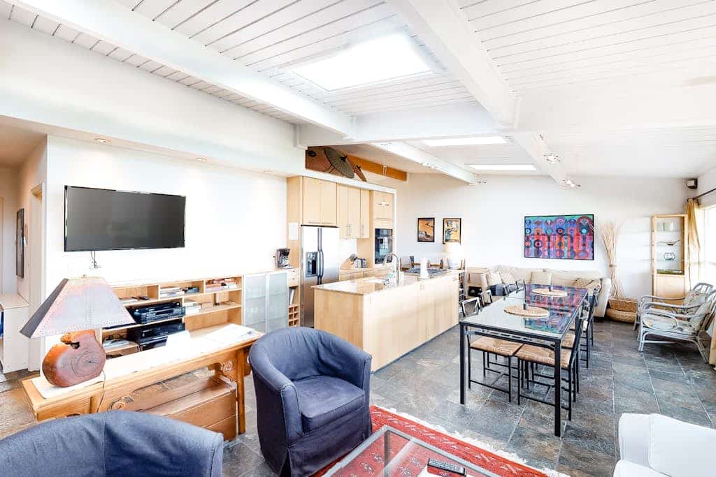 Captain's Quarters