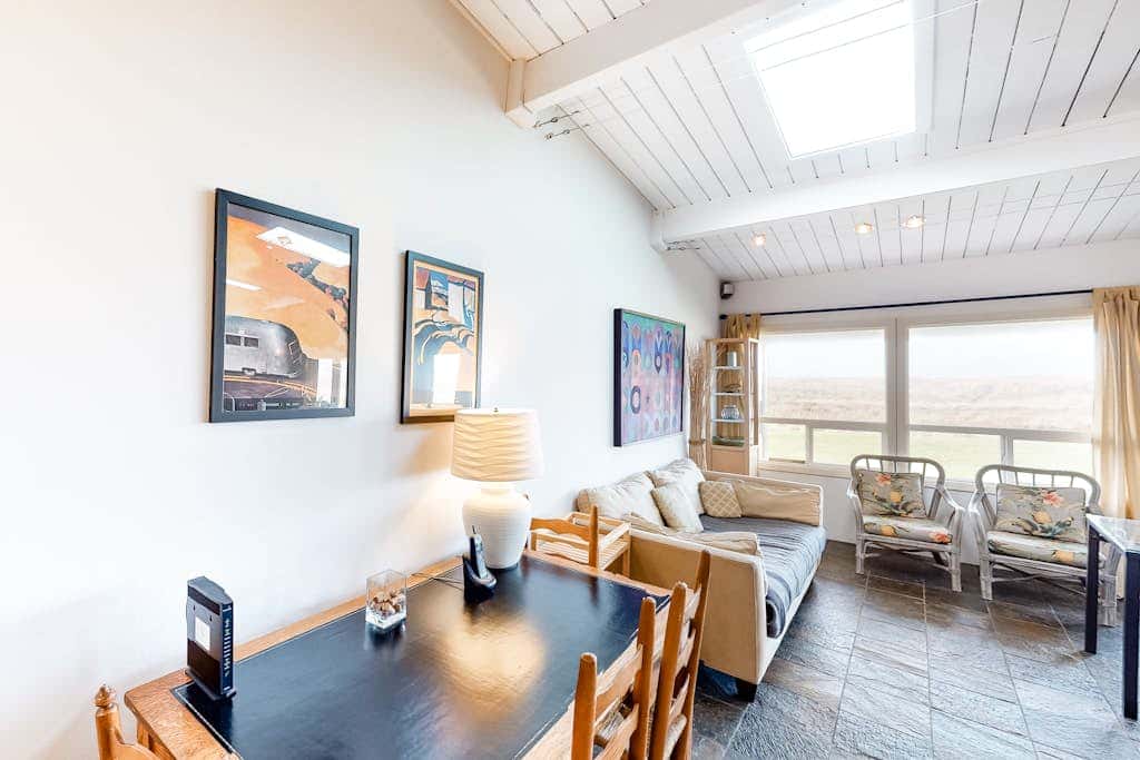 Sunny Oceanfront Condo with Great Views & Amazing Beach Access