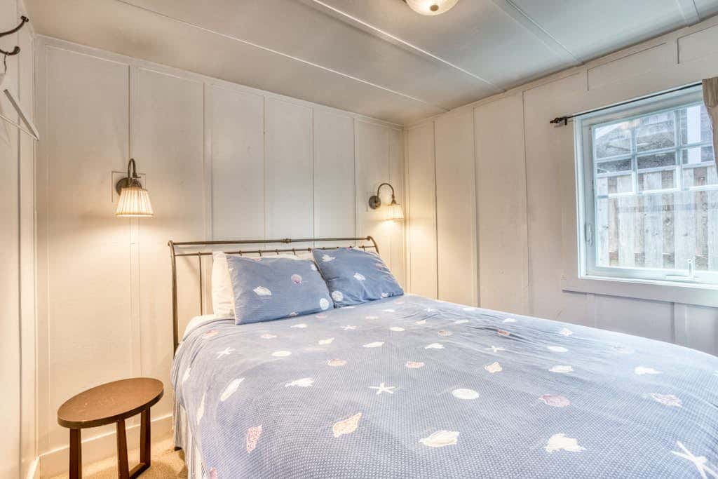 Three Cozy Cottages with Gas Fireplaces, Courtyard, & Beach Access - Dog-Friendly
