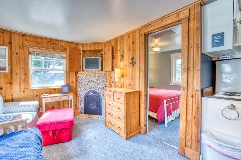 Three Cozy Cottages with Gas Fireplaces, Courtyard, & Beach Access - Dog-Friendly