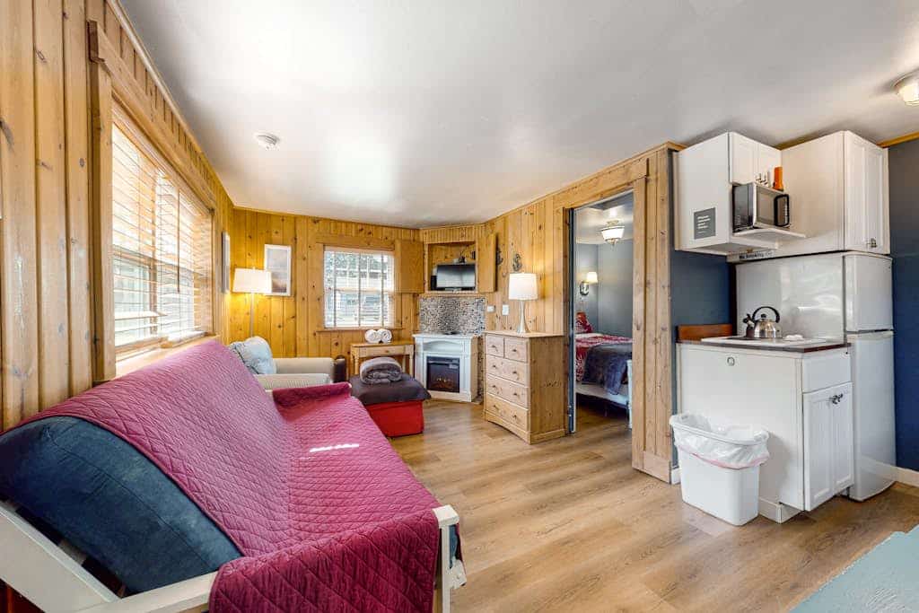Hidden Villa Cottage #1 - The Nautical Cottage