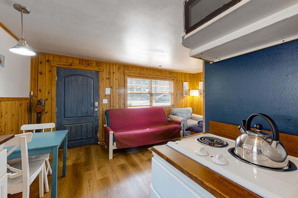 Dog-Friendly Beach Condo with Free WiFi - Close to Beach