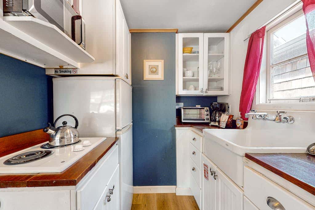 Dog-Friendly Beach Condo with Free WiFi - Close to Beach