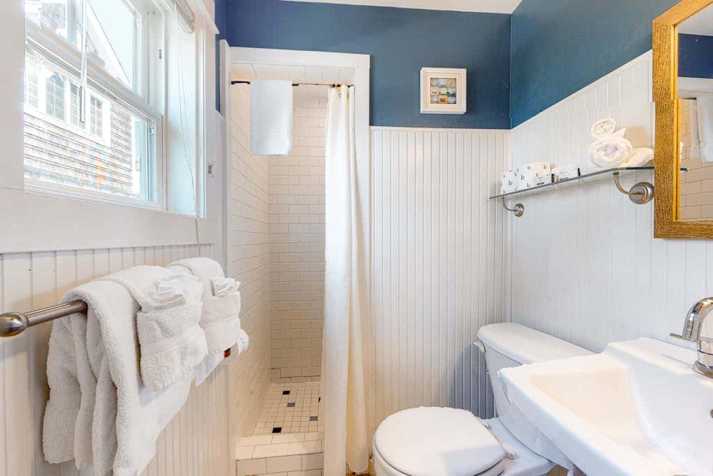 Dog-Friendly Beach Condo with Free WiFi - Close to Beach