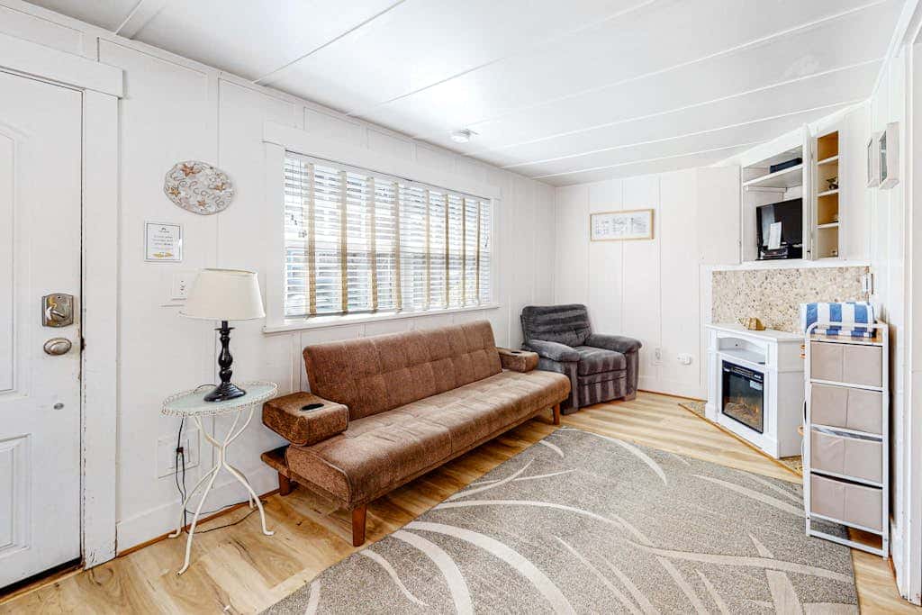 Colorful, Dog-Friendly Cottage with Free WiFi, Fireplace - Near Beach & Town