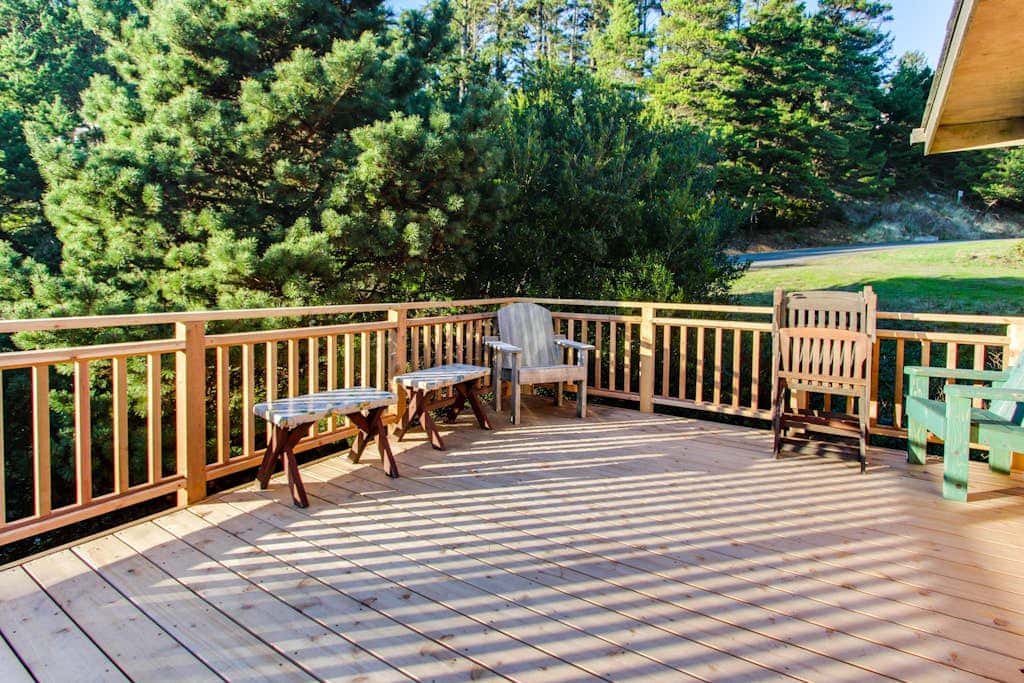 Dog-friendly downtown home moments from the beach w/ distant ocean views