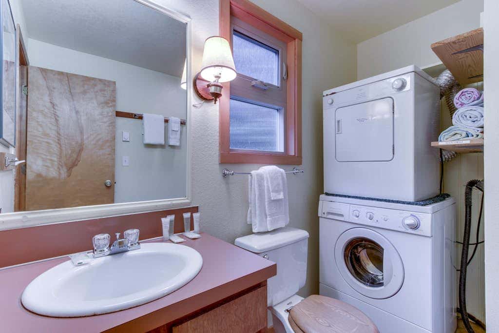 Dog-friendly downtown home moments from the beach w/ distant ocean views