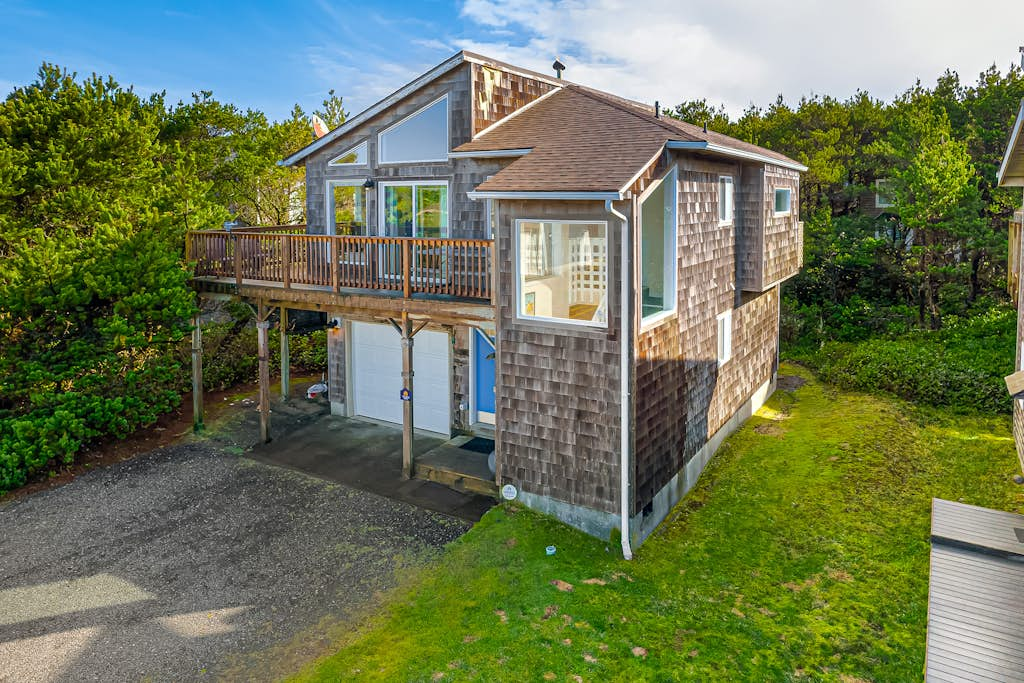 Elegant Home on Quiet Dead-End Street w/ Ocean Views - Dogs OK (MCA #155)