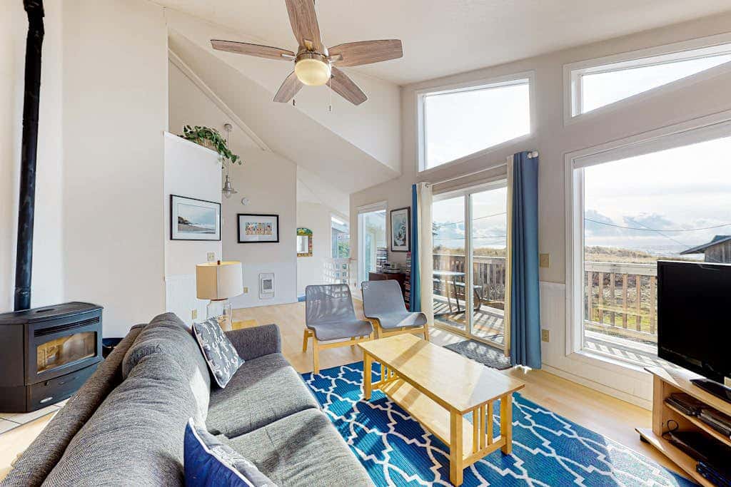 Elegant Home on Quiet Dead-End Street w/ Ocean Views - Dogs OK (MCA #155)