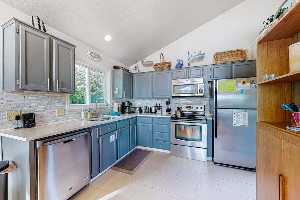 Elegant Home on Quiet Dead-End Street w/ Ocean Views - Dogs OK (MCA #155)