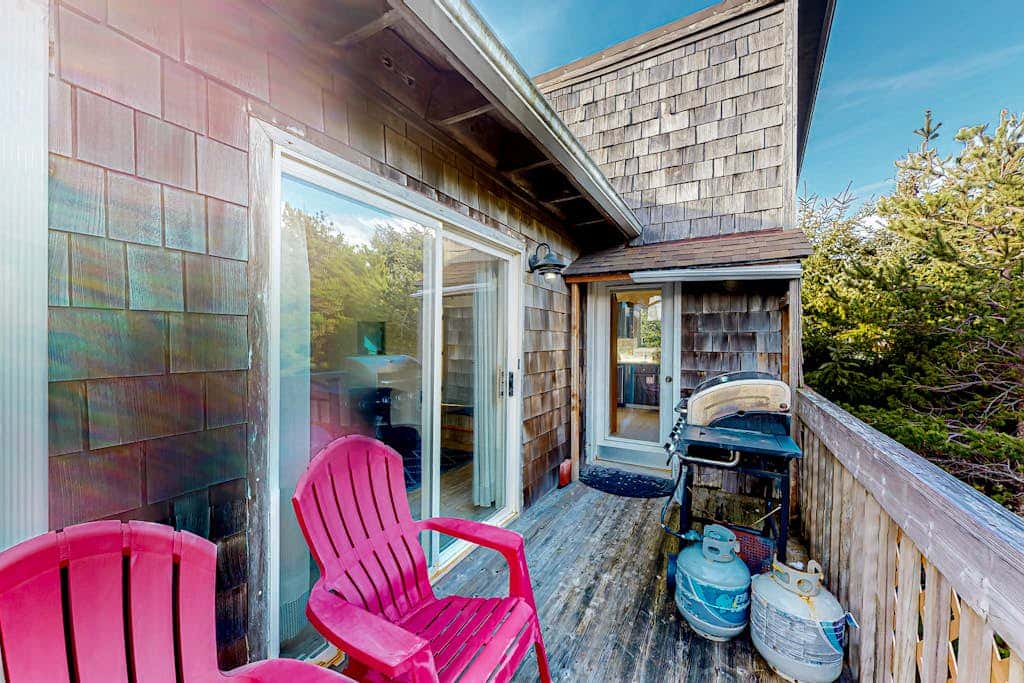Elegant Home on Quiet Dead-End Street w/ Ocean Views - Dogs OK (MCA #155)