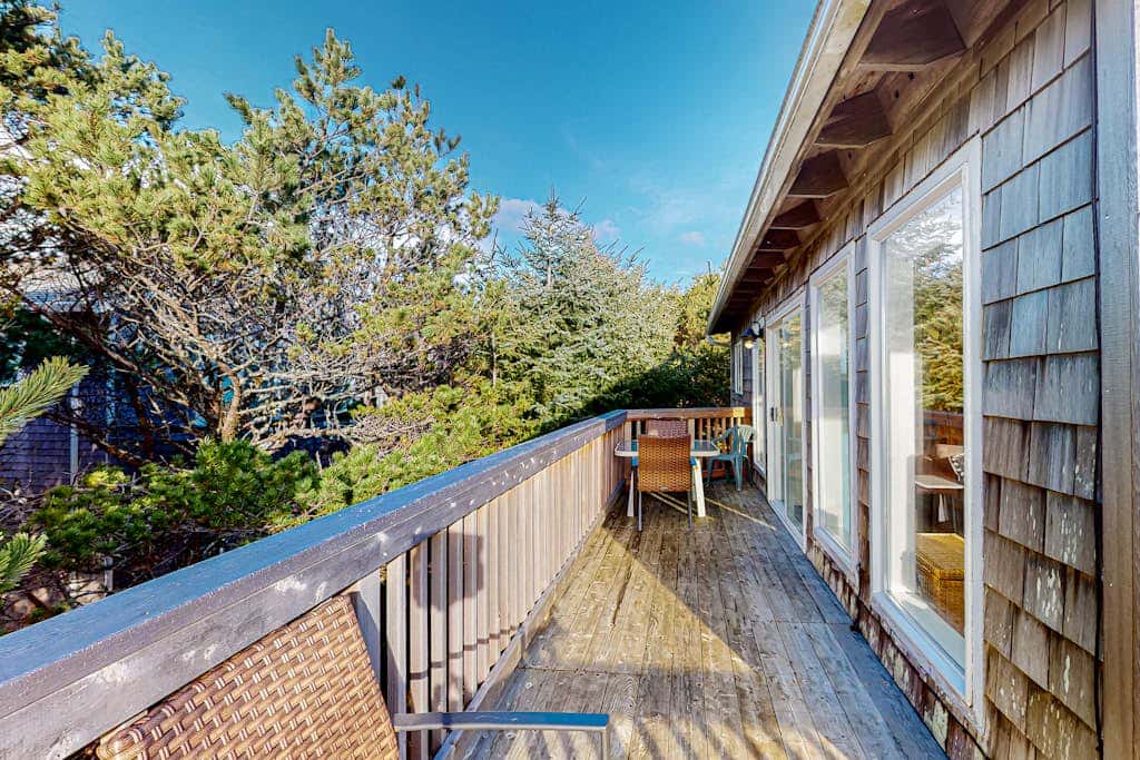 Elegant Home on Quiet Dead-End Street w/ Ocean Views - Dogs OK (MCA #155)