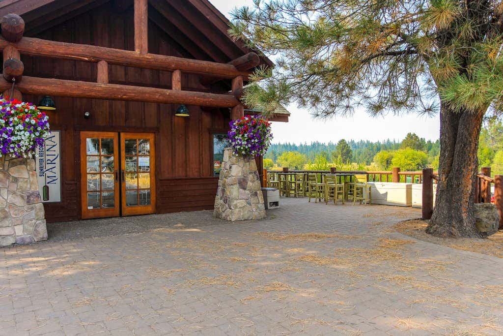Comfortable townhome with private hot tub & shared pool - SHARC passes included