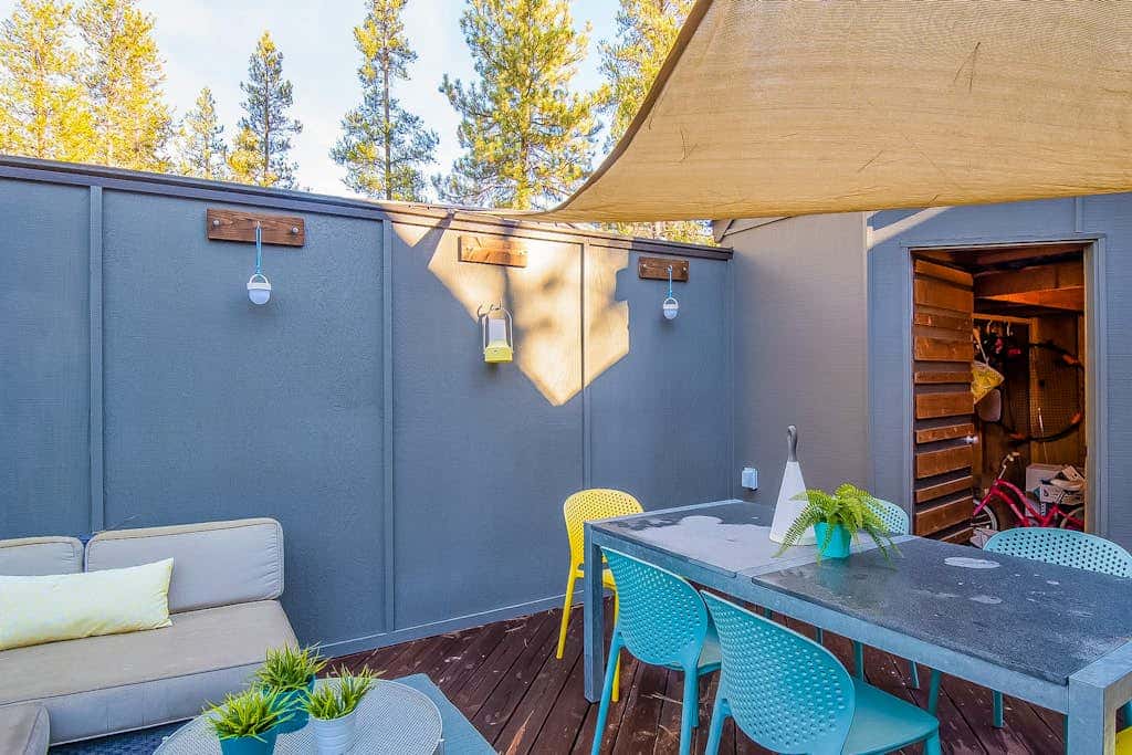 Dog-friendly home with private hot tub, fast WiFi, gas fireplace & SHARC passes