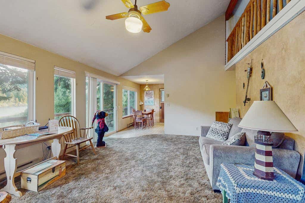 Dog-friendly lakefront home w/ convenient location & private deck