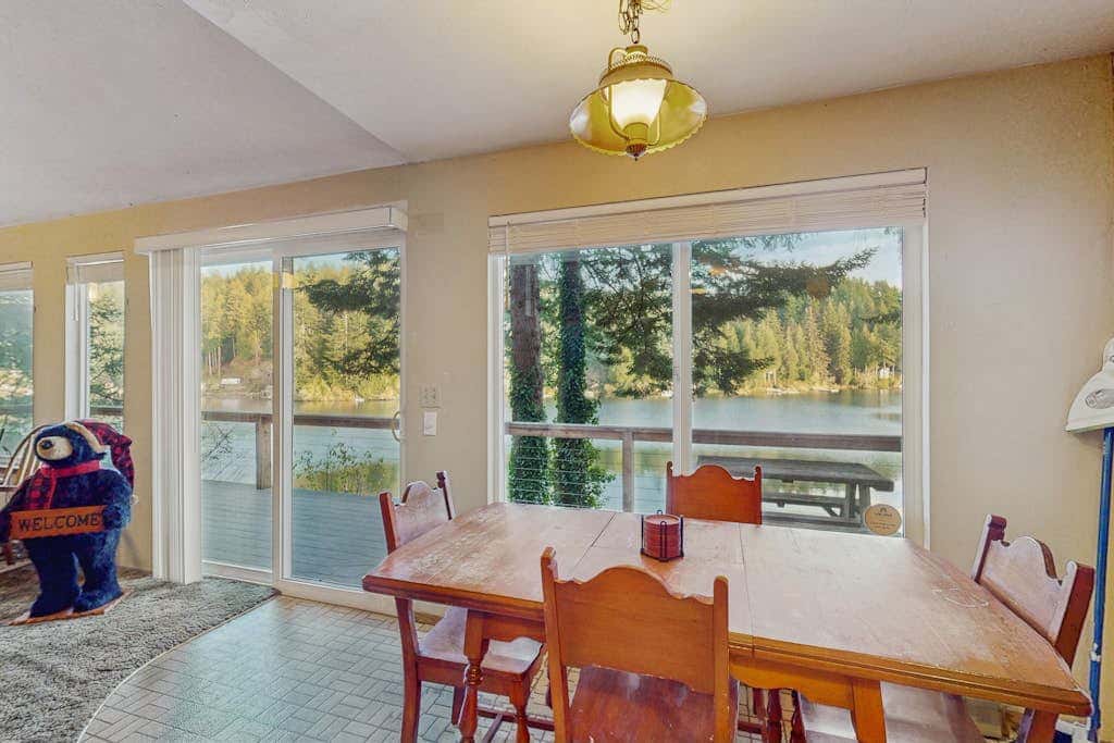 Dog-friendly lakefront home w/ convenient location & private deck