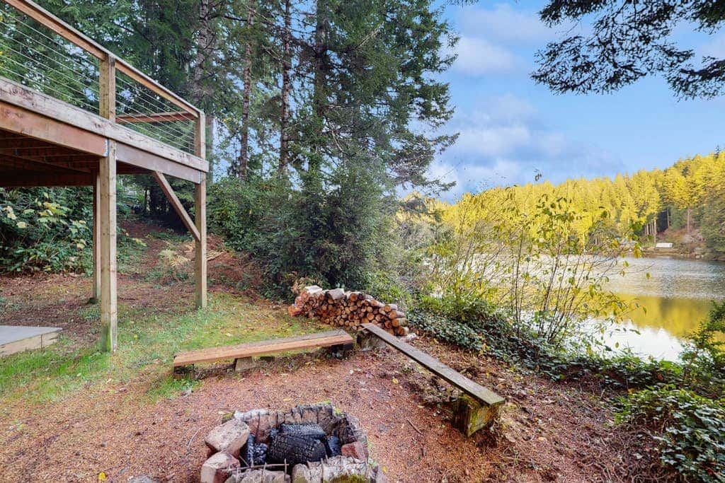 Dog-friendly lakefront home w/ convenient location & private deck