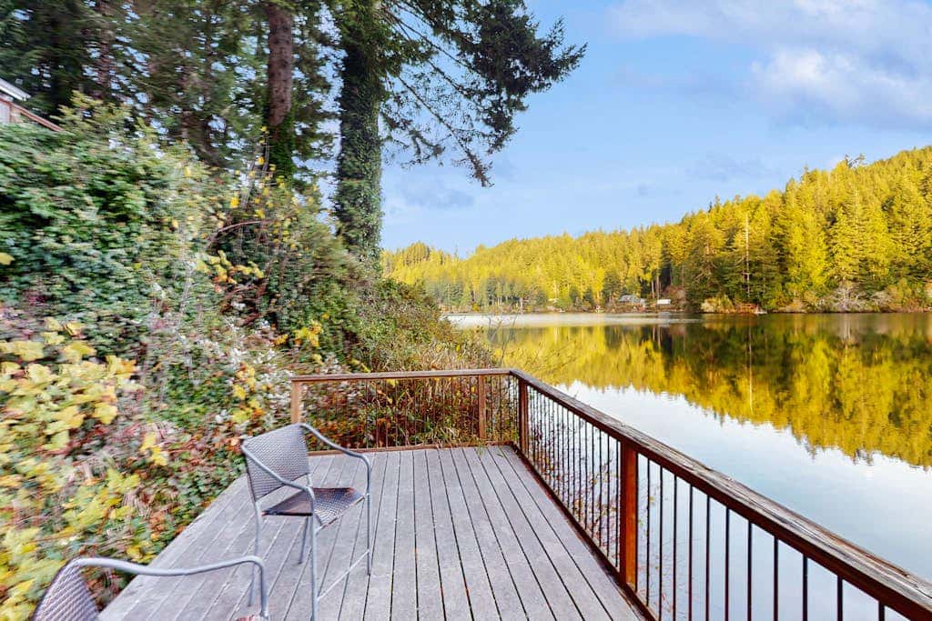 Dog-friendly lakefront home w/ convenient location & private deck