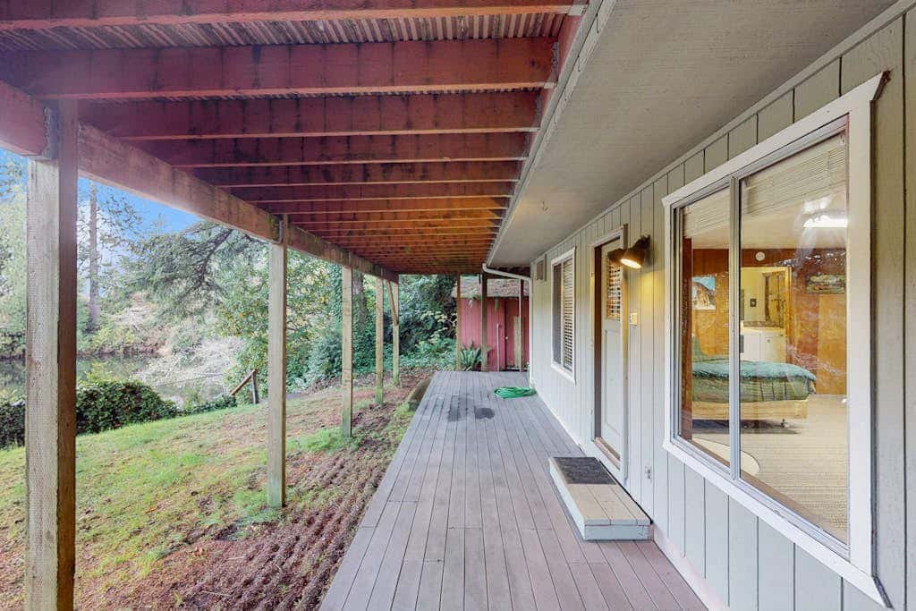 Dog-friendly lakefront home w/ convenient location & private deck