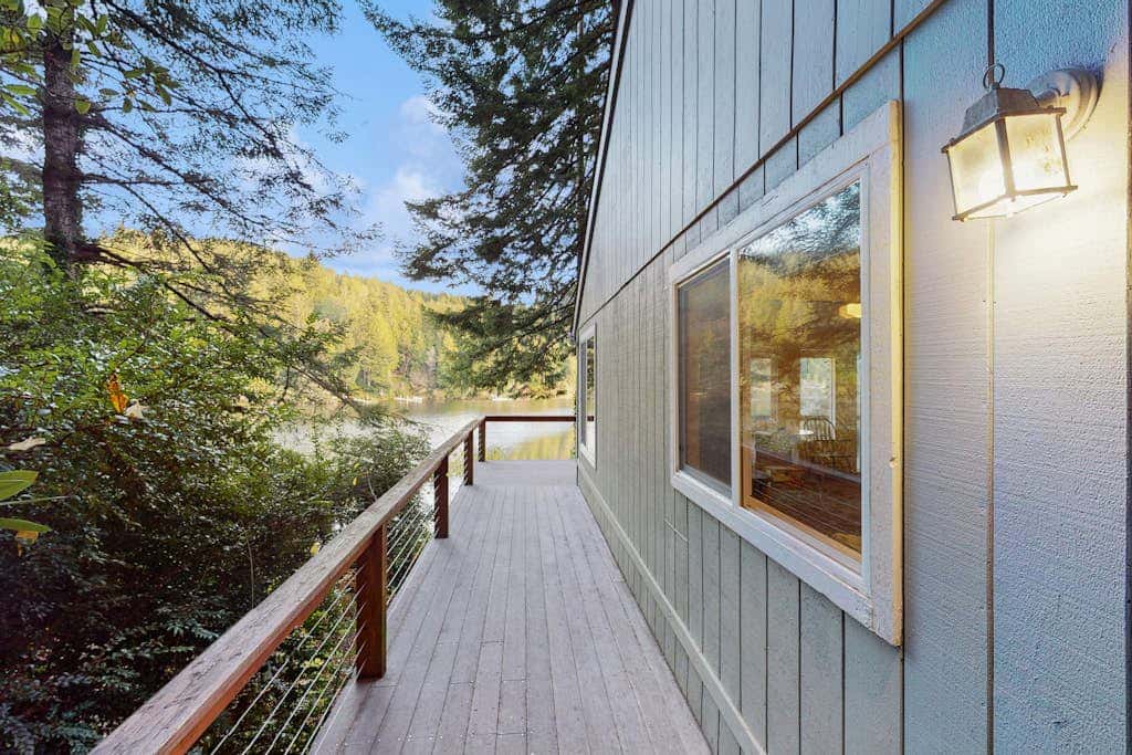 Dog-friendly lakefront home w/ convenient location & private deck