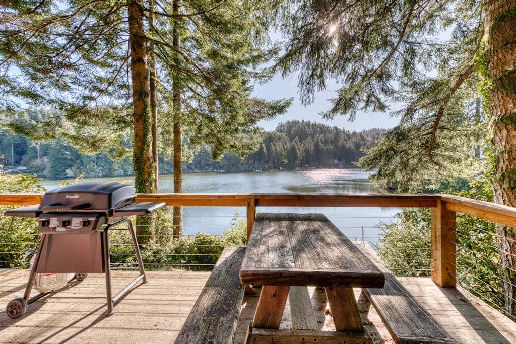 Dog-friendly lakefront home w/ convenient location & private deck