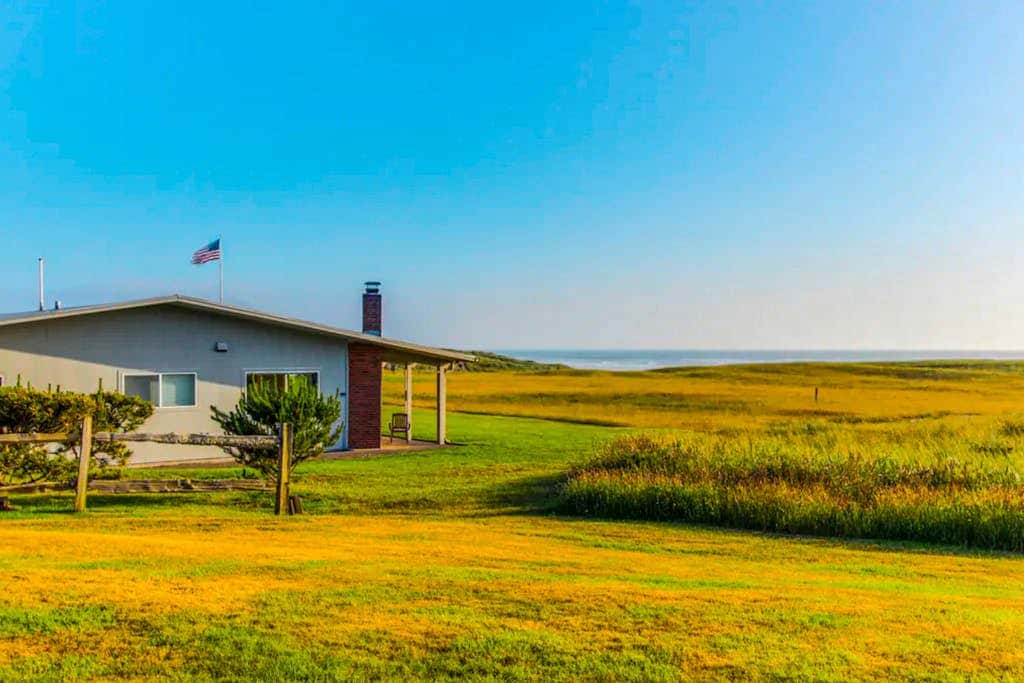 Oceanfront condo - walk to beach & Gearhart Golf Links