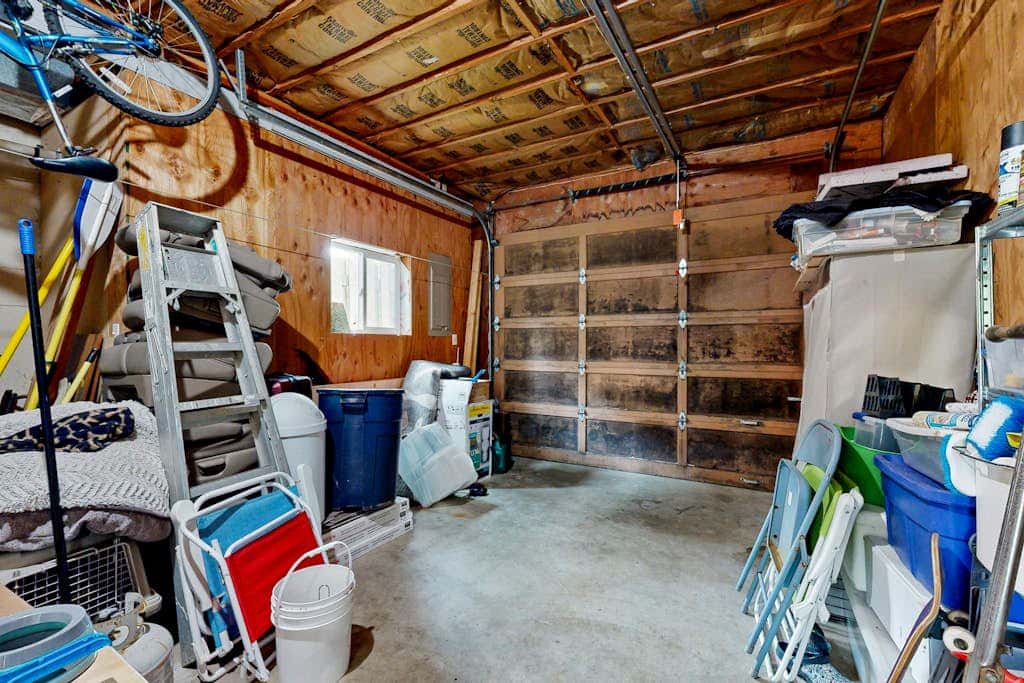 Coastal, Dog-Friendly Home in Great Location - Six Blocks from Nye Beach