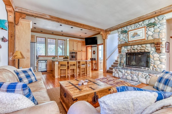 Camp Creek Trail Retreat