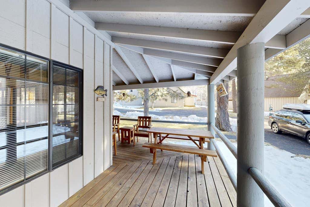 Home with spacious deck with private hot tub & SHARC access