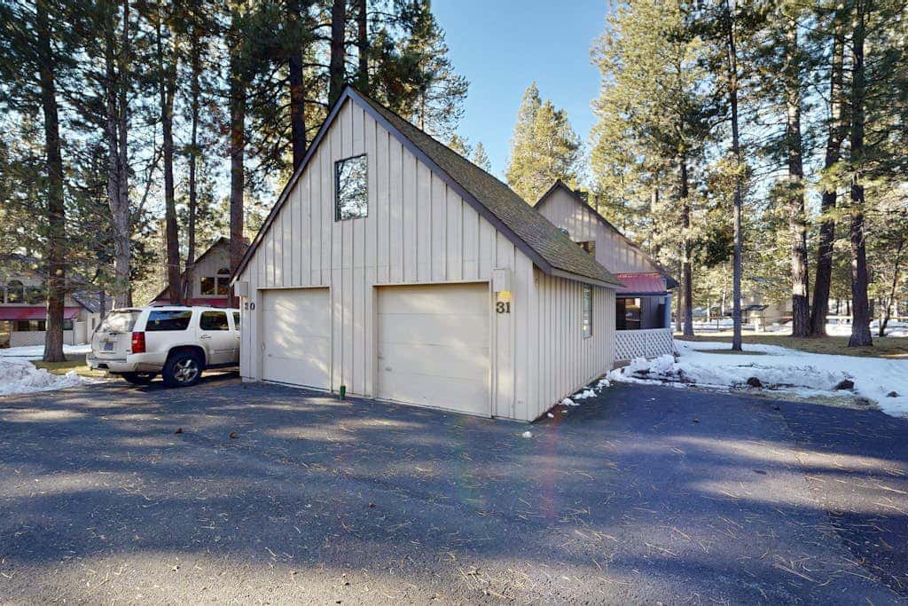 Home with spacious deck with private hot tub & SHARC access