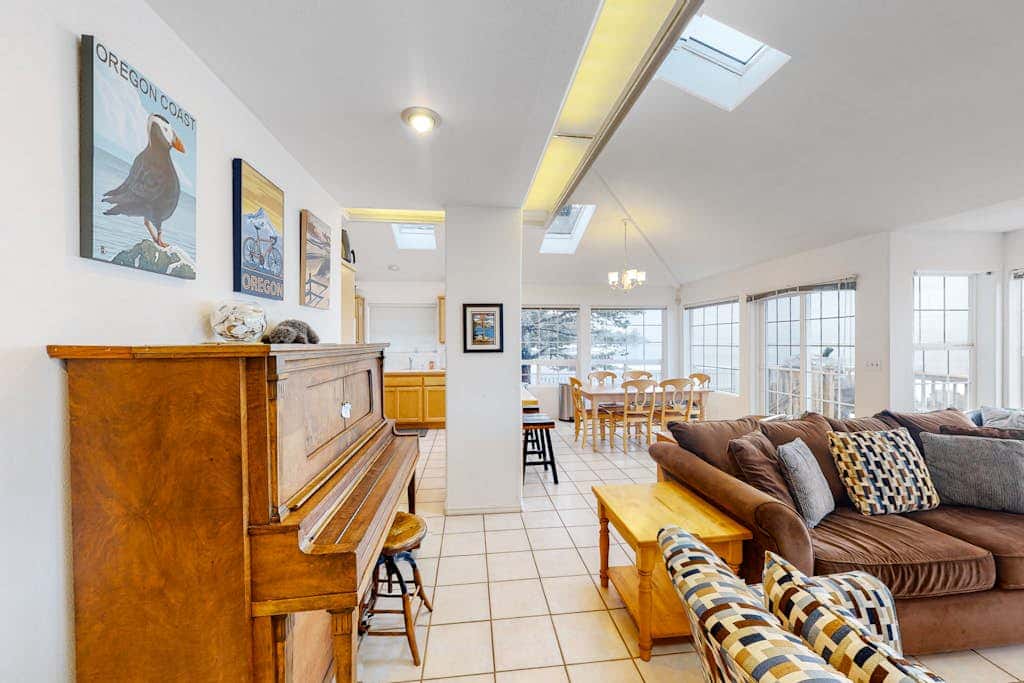 Waterfront Family Home with Beach Access - Dog-friendly