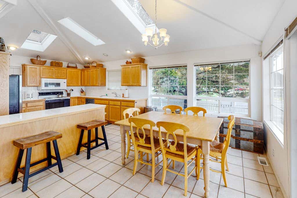 Waterfront Family Home with Beach Access - Dog-friendly