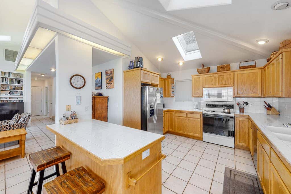 Waterfront Family Home with Beach Access - Dog-friendly
