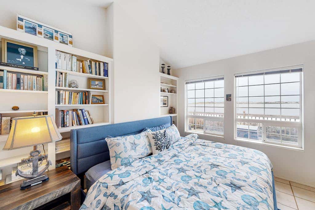 Waterfront Family Home with Beach Access - Dog-friendly