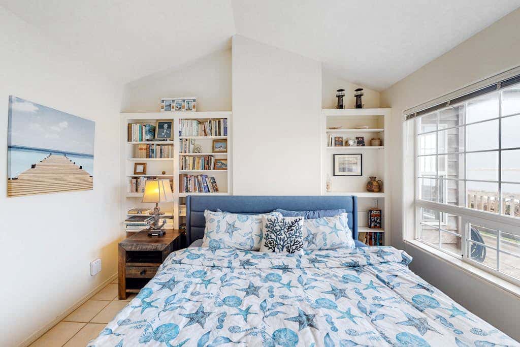 Waterfront Family Home with Beach Access - Dog-friendly