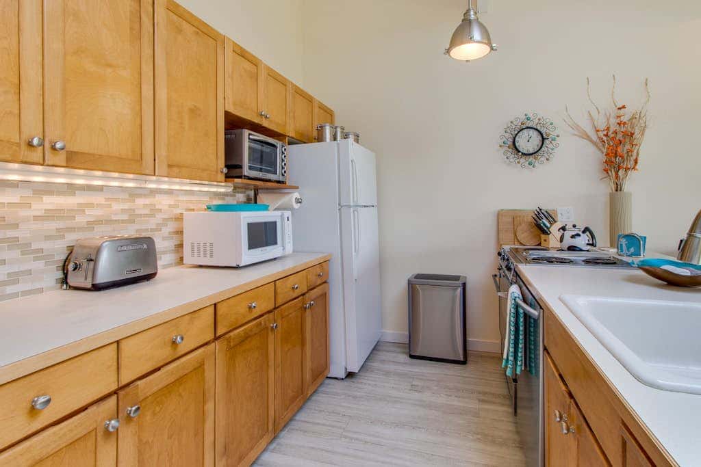 Oceanfront condo near Gearhart Golf Links - walk to beach  - No pets