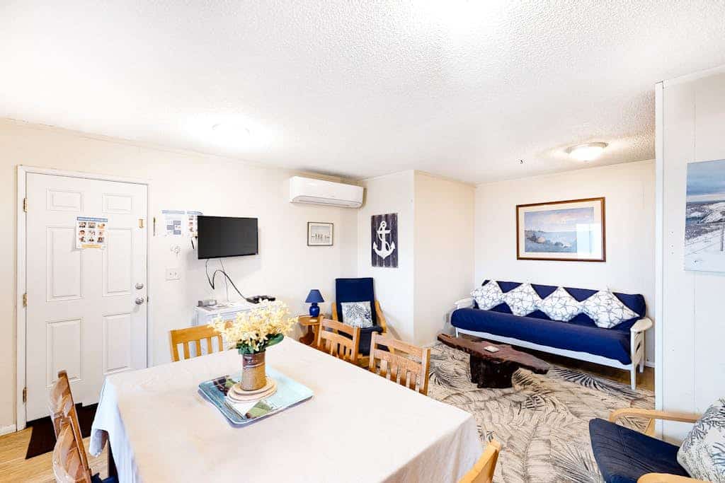 Beach Retreat -- Lower Retreat